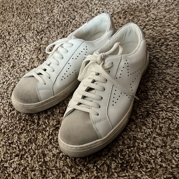 Steve Madden Rezza Star Sneaker - Picture 3 of 6